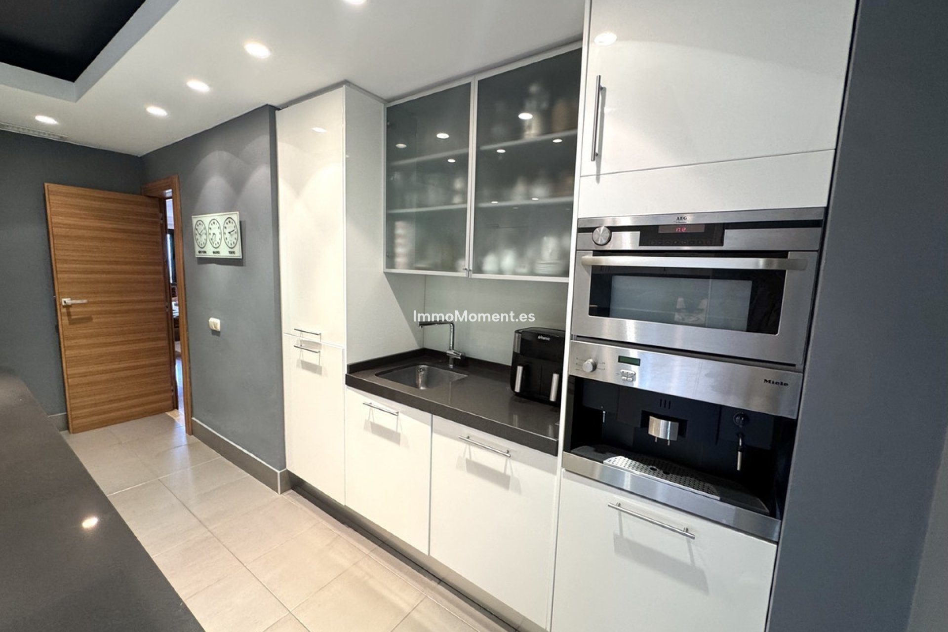 Resale - Apartment - Benahavís - Monte Halcones