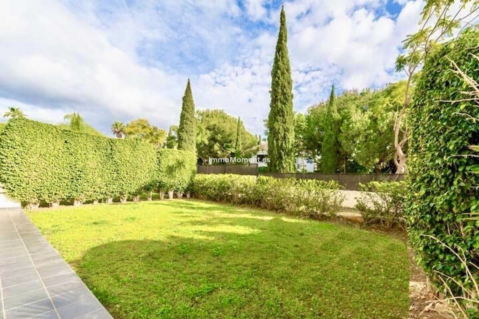 Resale - Apartment - Benahavís