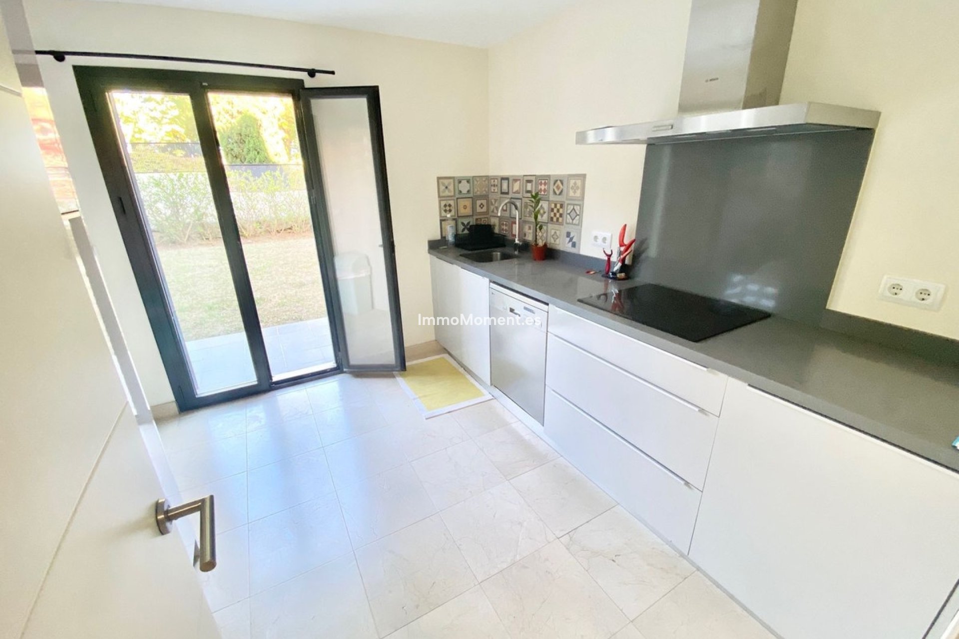 Resale - Apartment - Benahavís