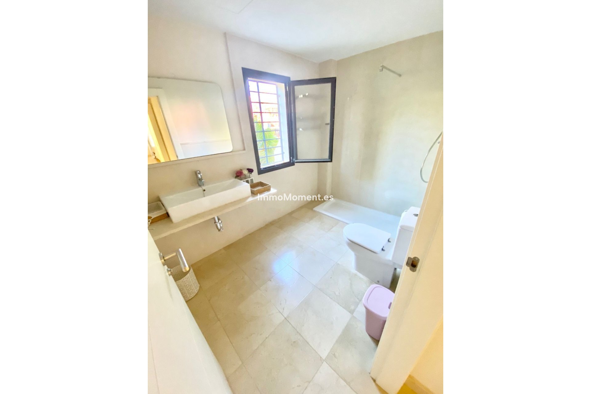 Resale - Apartment - Benahavís
