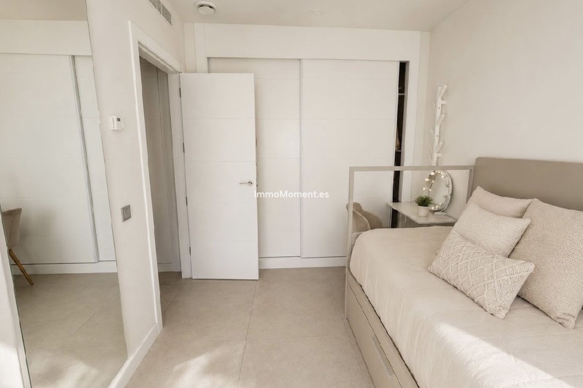 Resale - Apartment - Benalmadena - Benalmadena Centro