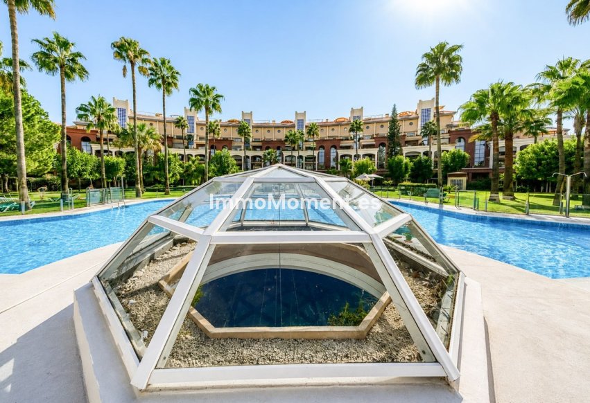 Resale - Apartment - Benalmadena - Benalmadena Centro