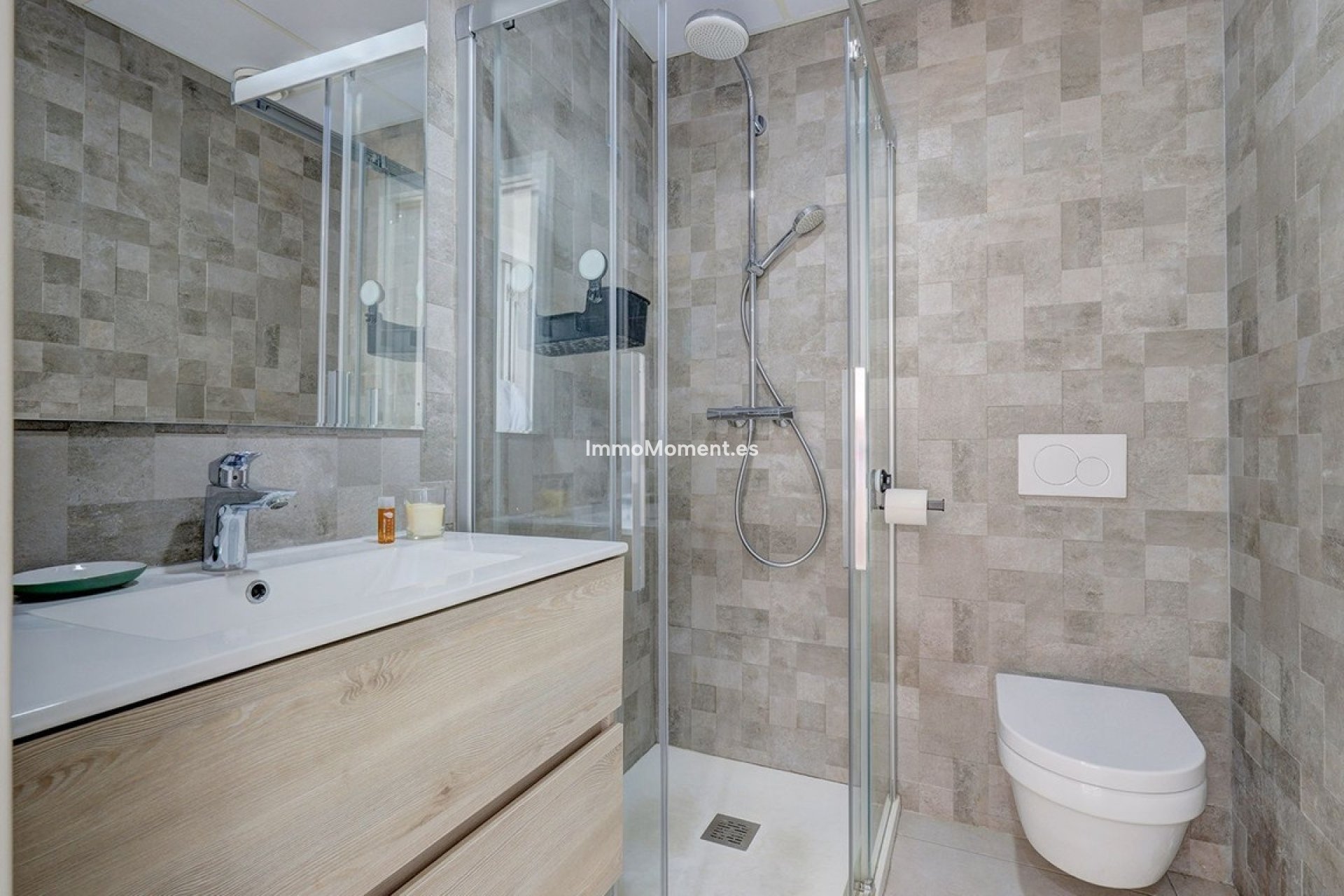 Resale - Apartment - Benalmadena - Benalmadena Centro
