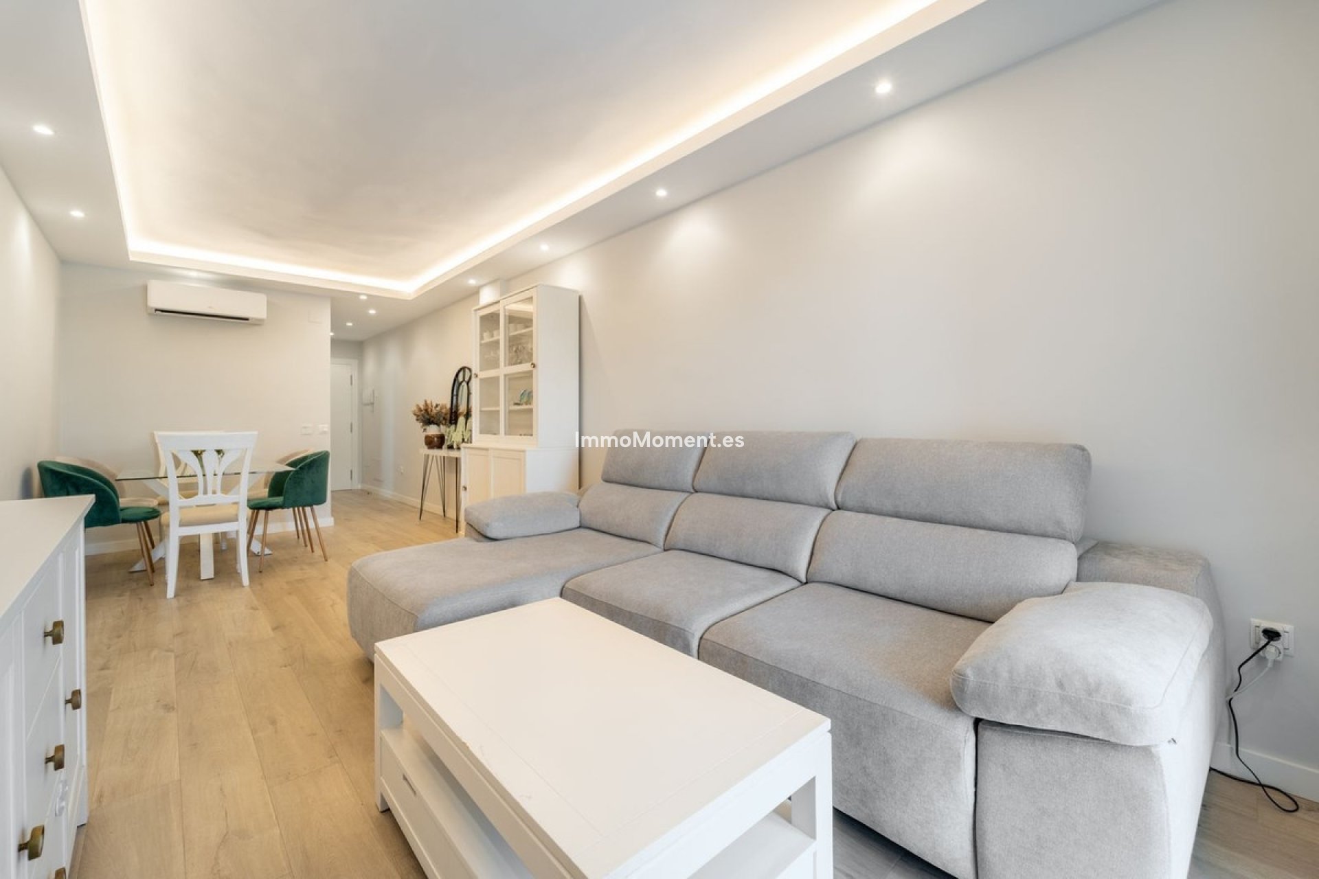 Resale - Apartment - Benalmadena - Benalmadena Centro