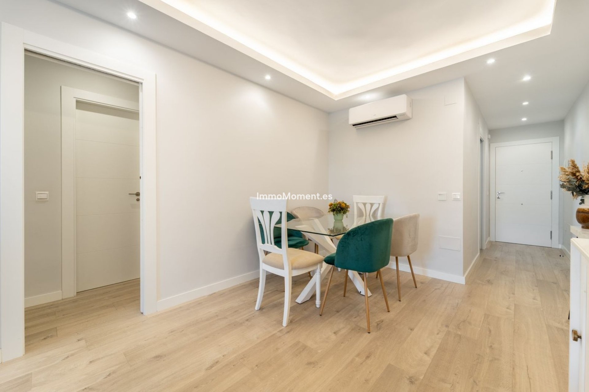 Resale - Apartment - Benalmadena - Benalmadena Centro