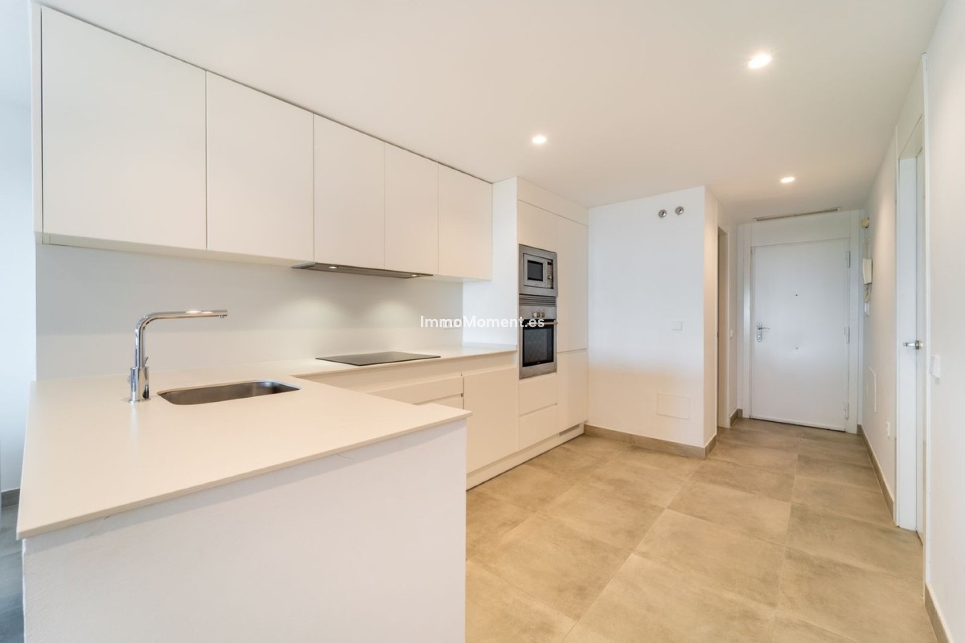 Resale - Apartment - Benalmadena - Benalmadena Centro