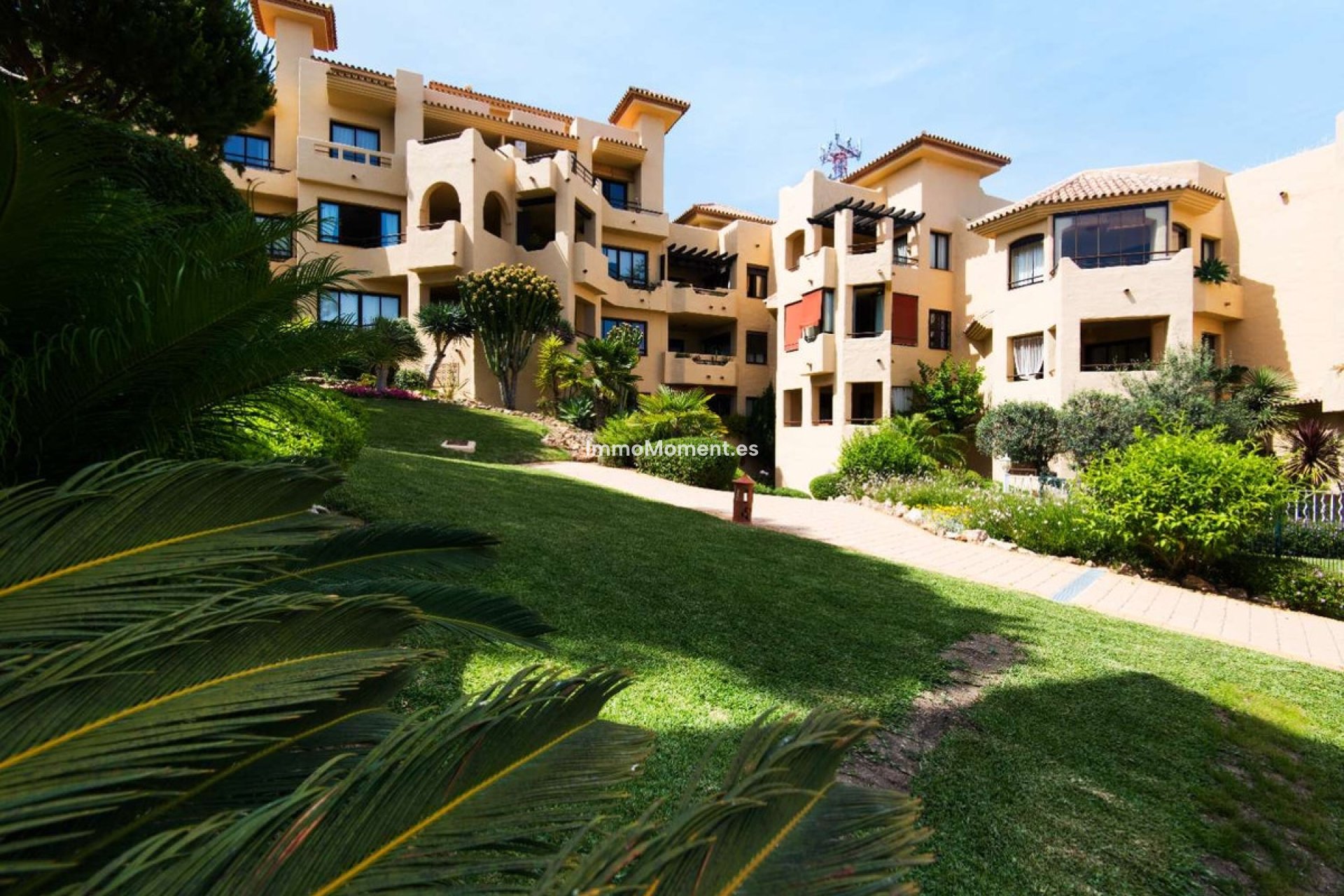 Resale - Apartment - Benalmadena - Benalmadena Centro