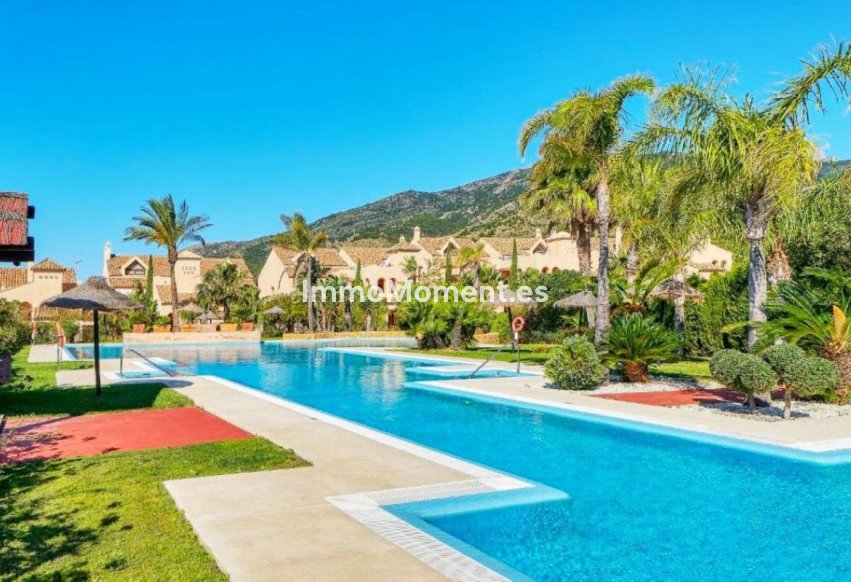 Resale - Apartment - Benalmadena - Benalmadena Centro