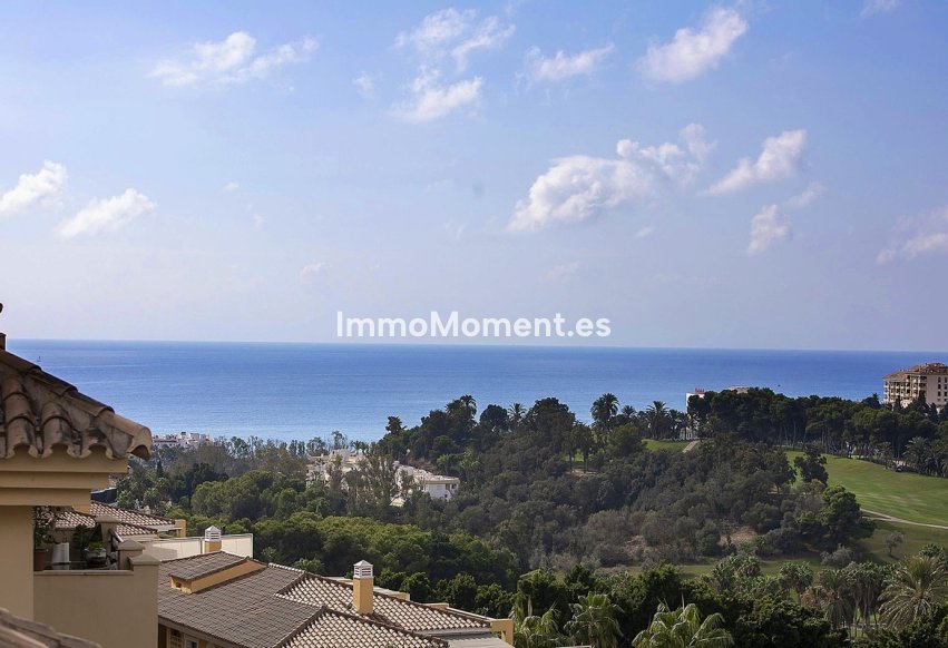 Resale - Apartment - Benalmadena - Benalmadena Centro