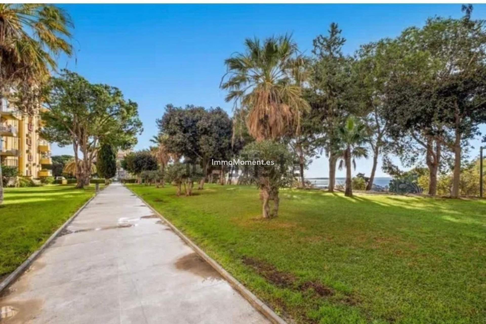 Resale - Apartment - Benalmadena - Benalmadena Centro