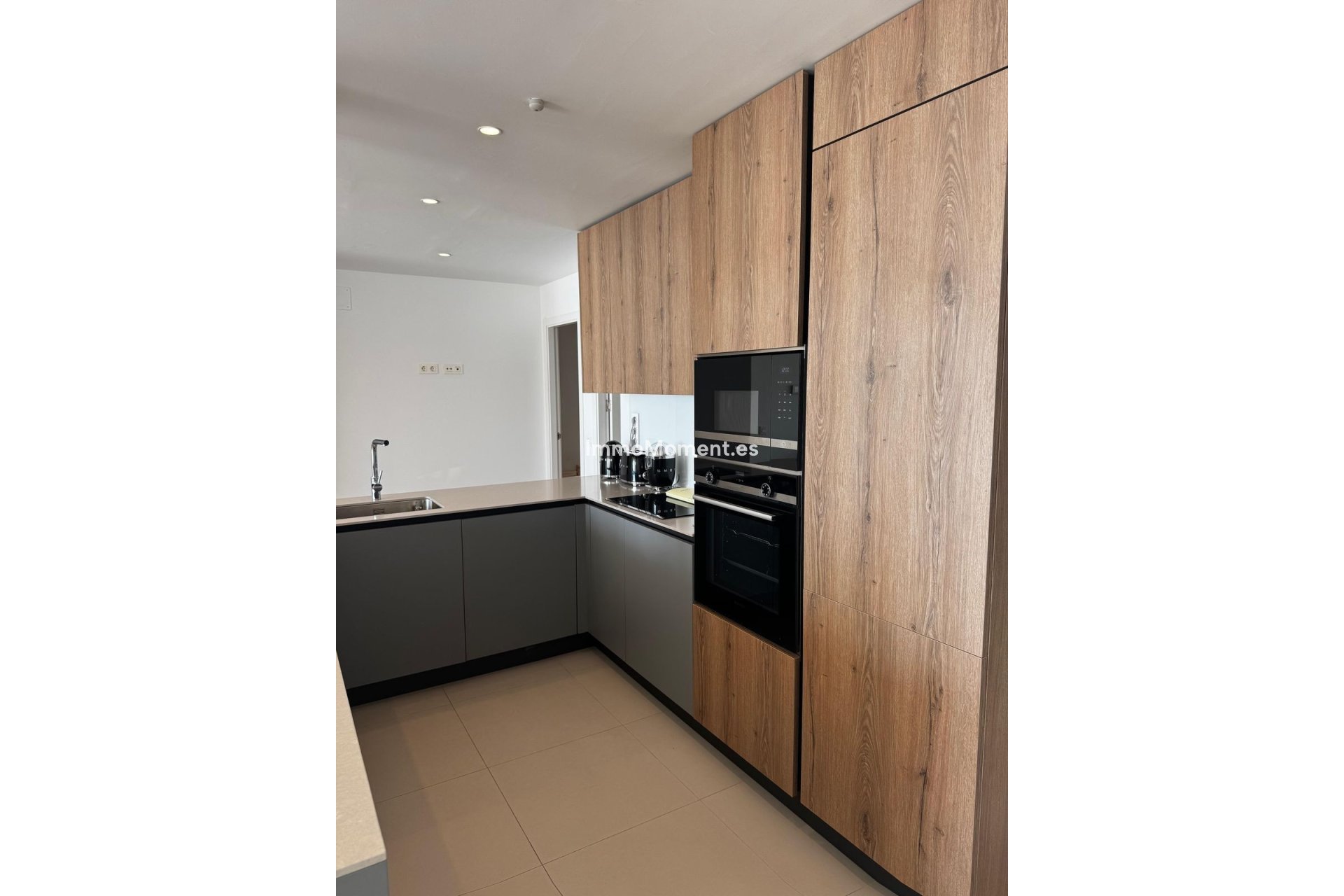 Resale - Apartment - Benalmadena - Benalmadena Centro
