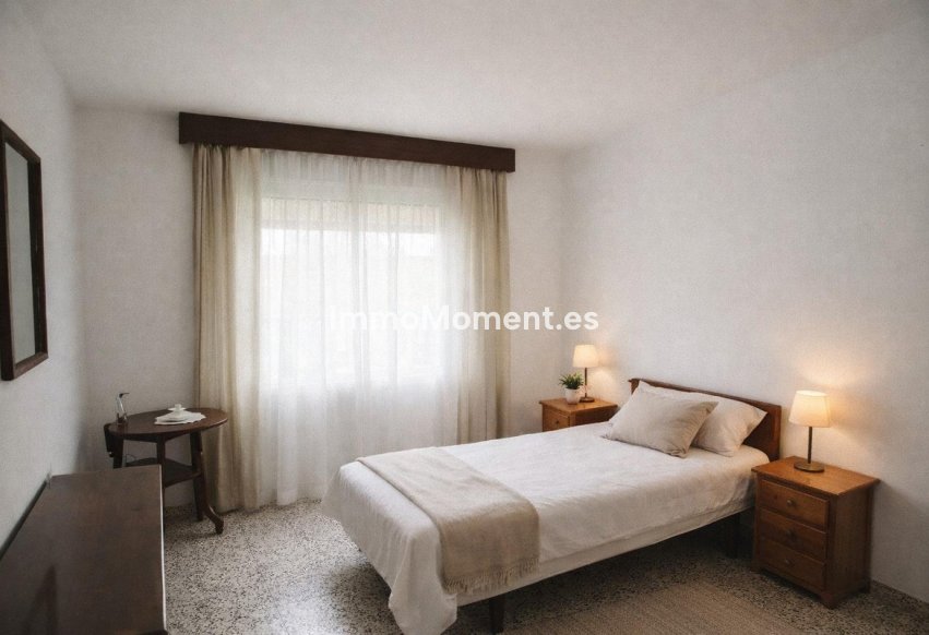 Resale - Apartment - Benalmadena - Benalmadena Centro