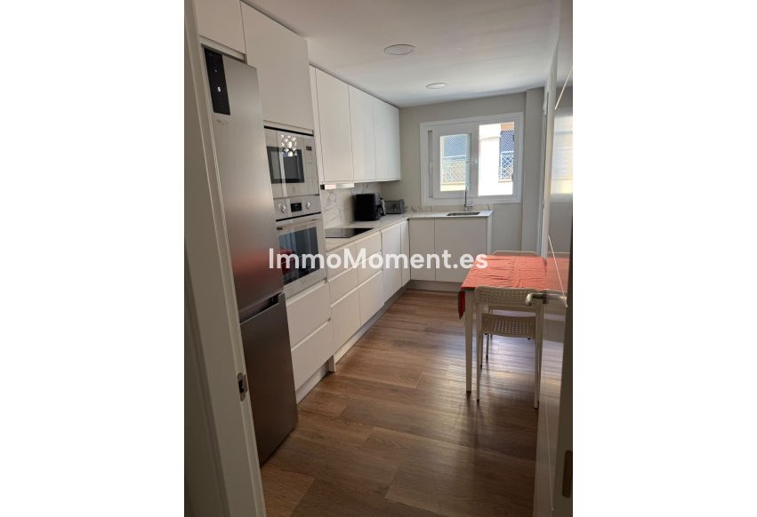 Resale - Apartment - Benalmadena - Benalmadena Centro