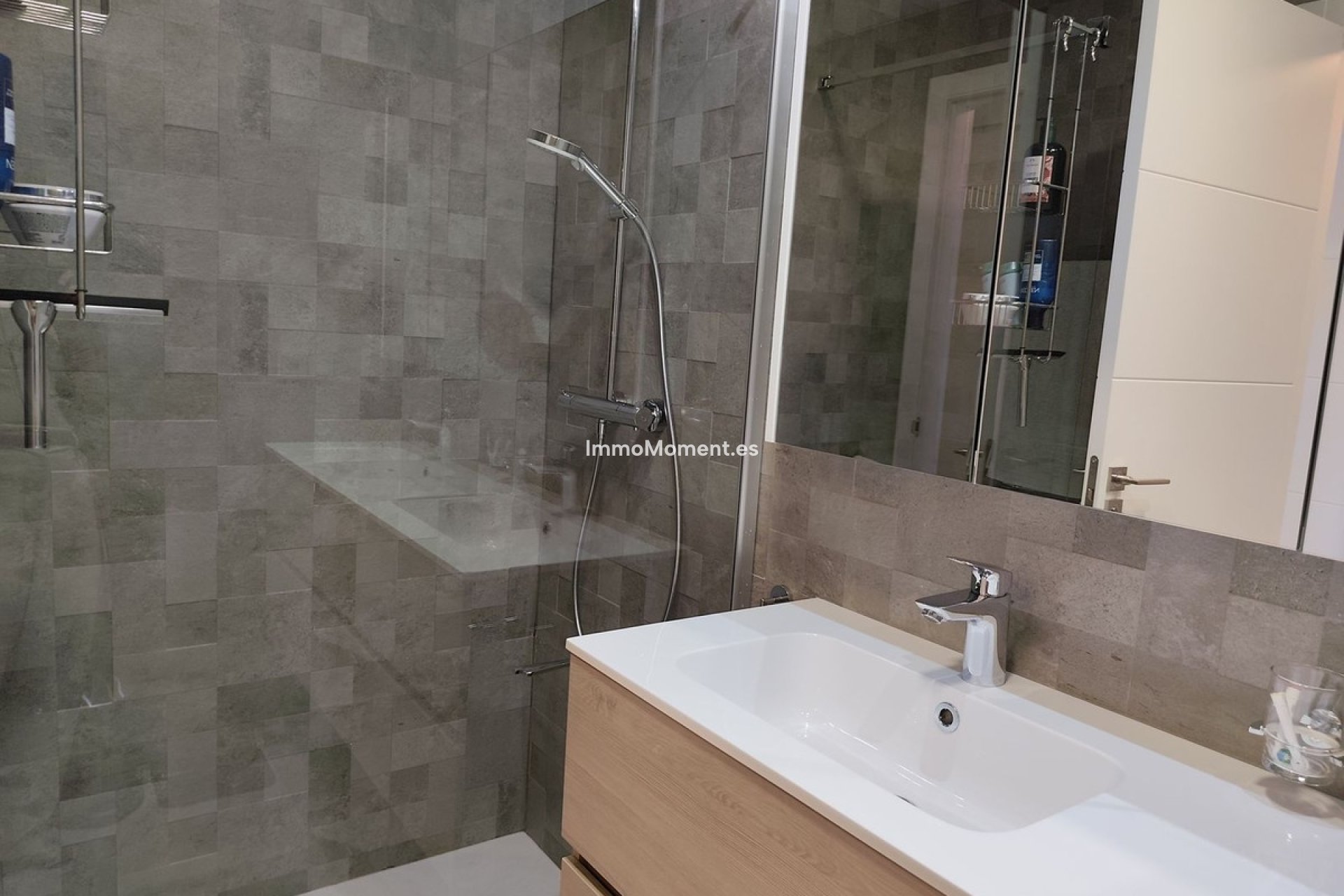 Resale - Apartment - Benalmadena - Benalmadena Centro