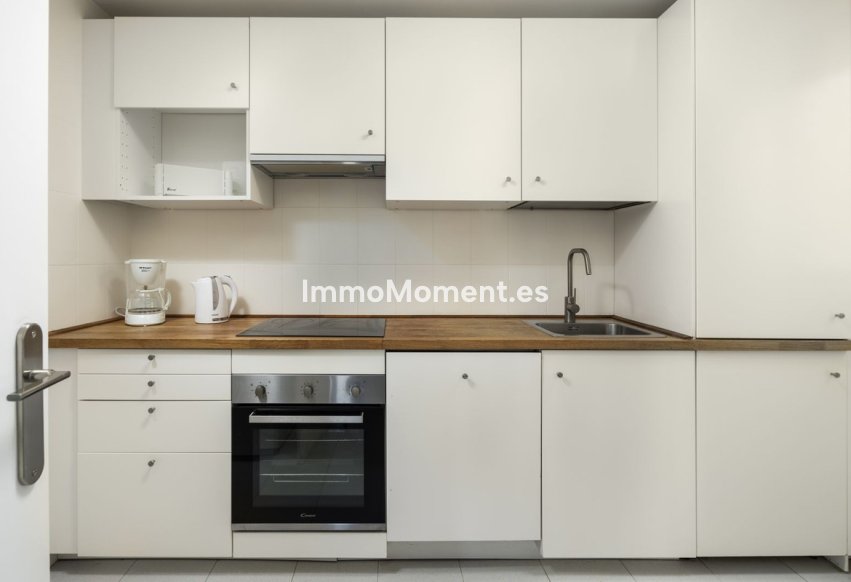 Resale - Apartment - Benalmadena - Benalmadena Centro