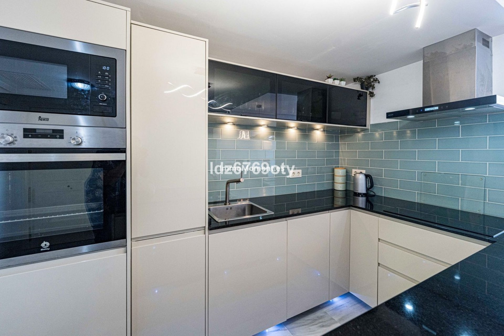 Resale - Apartment - Benalmadena - Benalmadena Costa