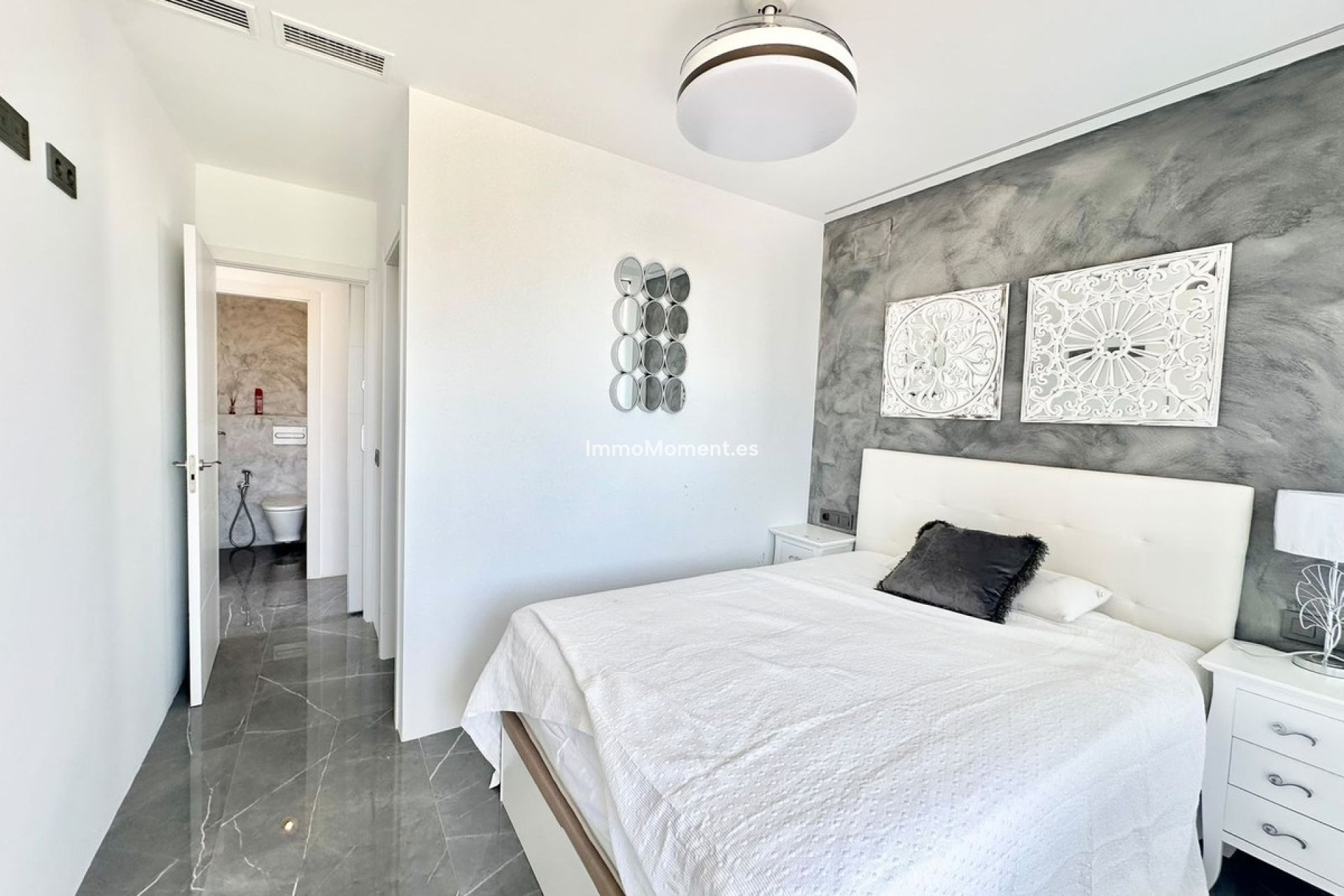 Resale - Apartment - Benalmadena - Benalmadena Costa