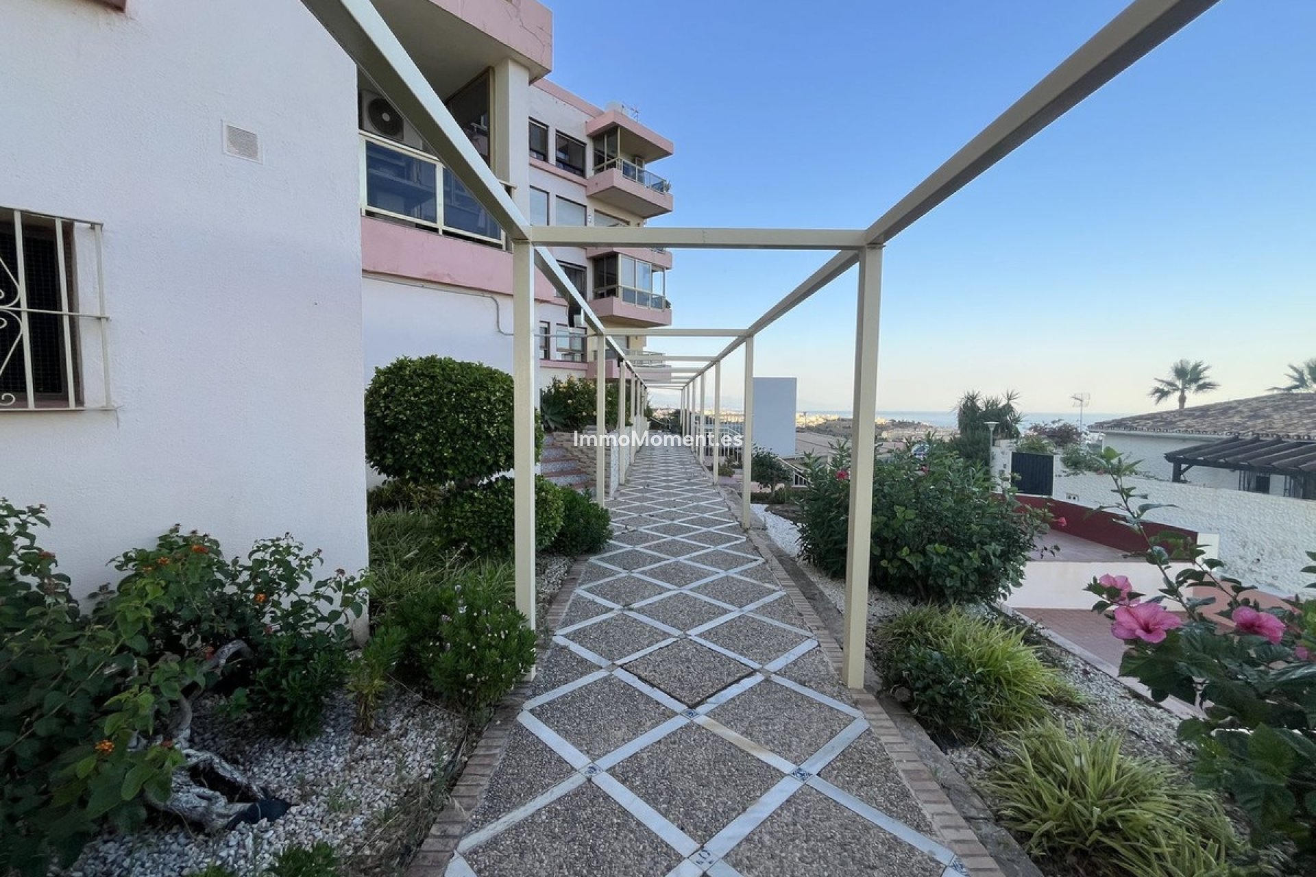 Resale - Apartment - Benalmadena - Torremuelle