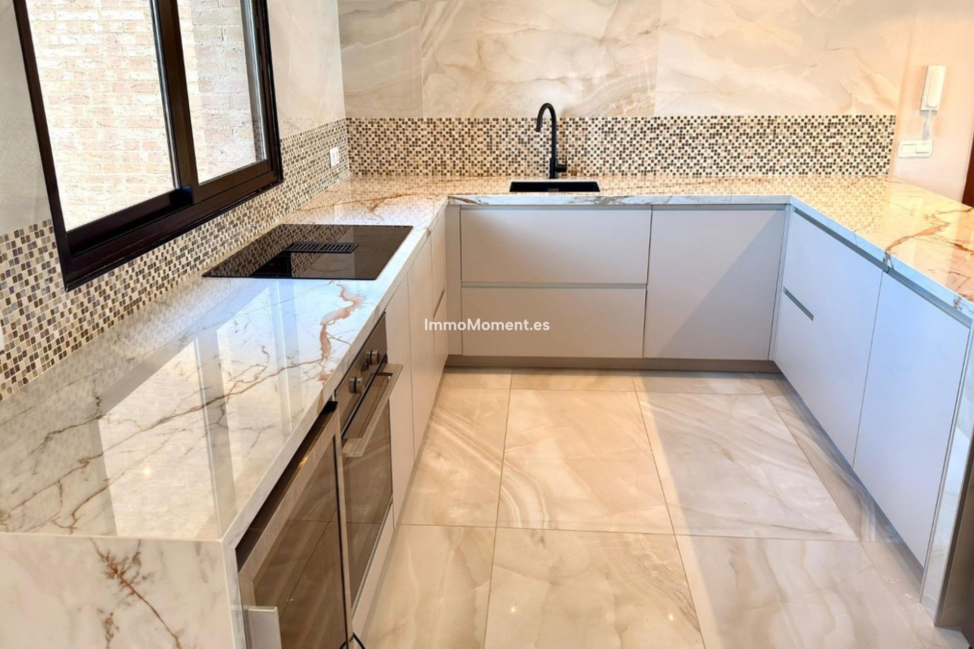 Resale - Apartment - Benidorm - Benidorm Centro