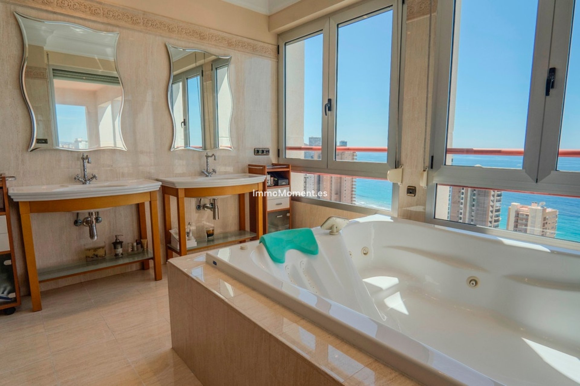 Resale - Apartment - Benidorm - Benidorm Centro