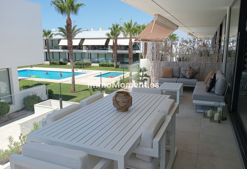 Resale - Apartment - Cartagena - Mar de Cristal