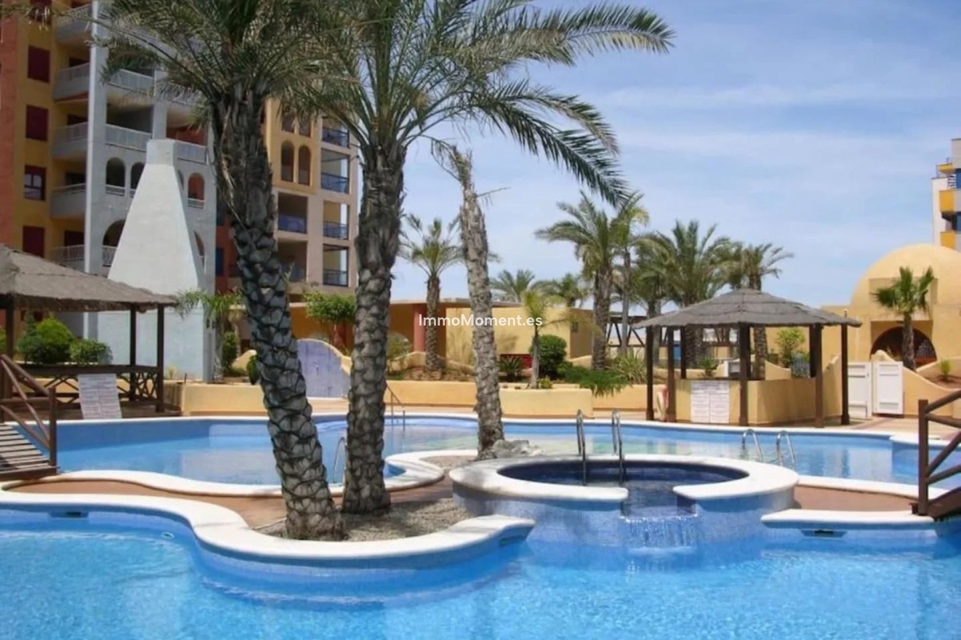 Resale - Apartment - Cartagena - Playa Honda