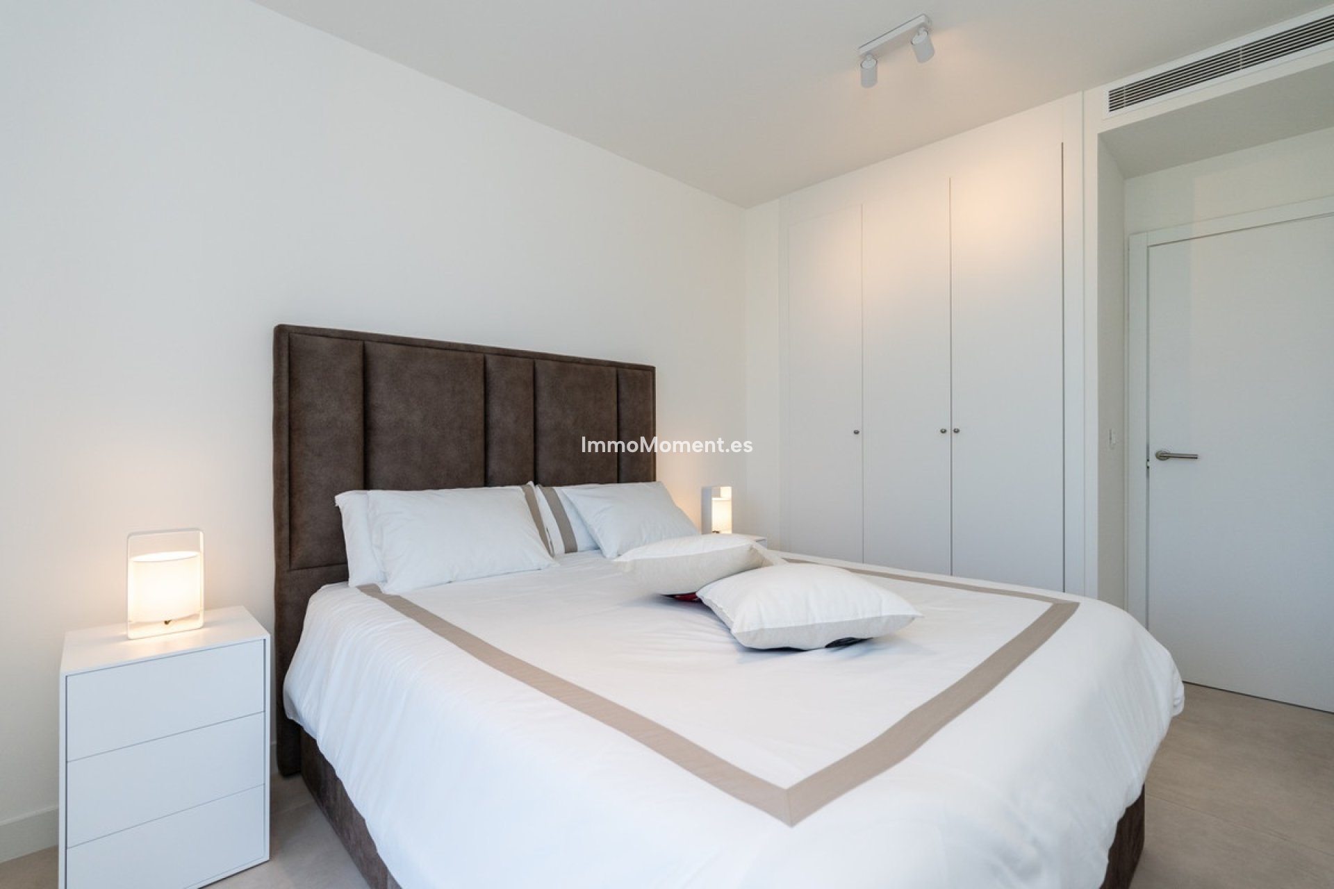 Resale - Apartment - Casares - Casares Centro