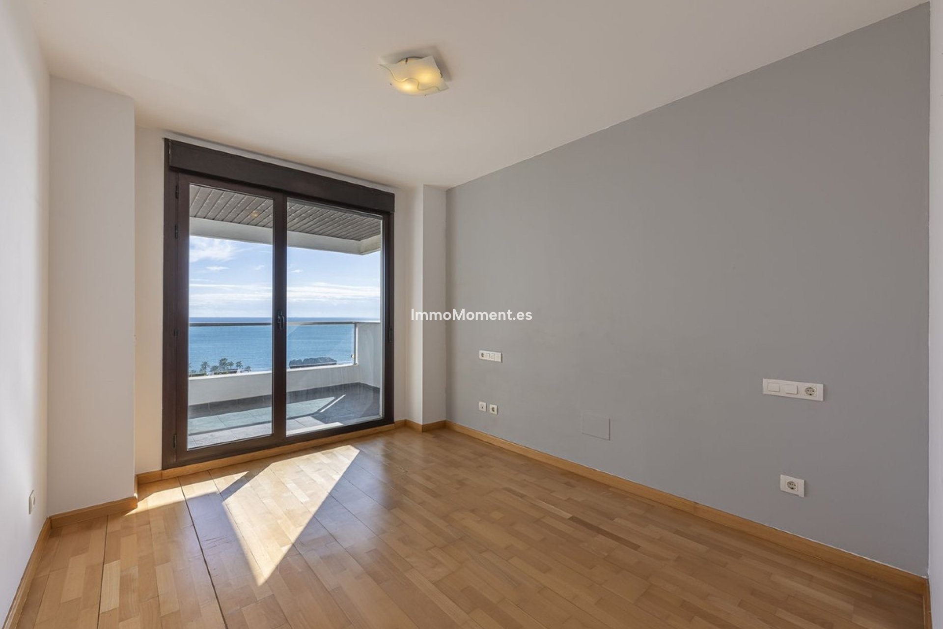 Resale - Apartment - Casares - Casares Centro