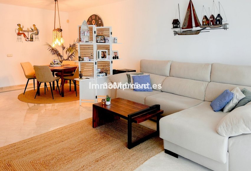 Resale - Apartment - Casares - Casares Centro