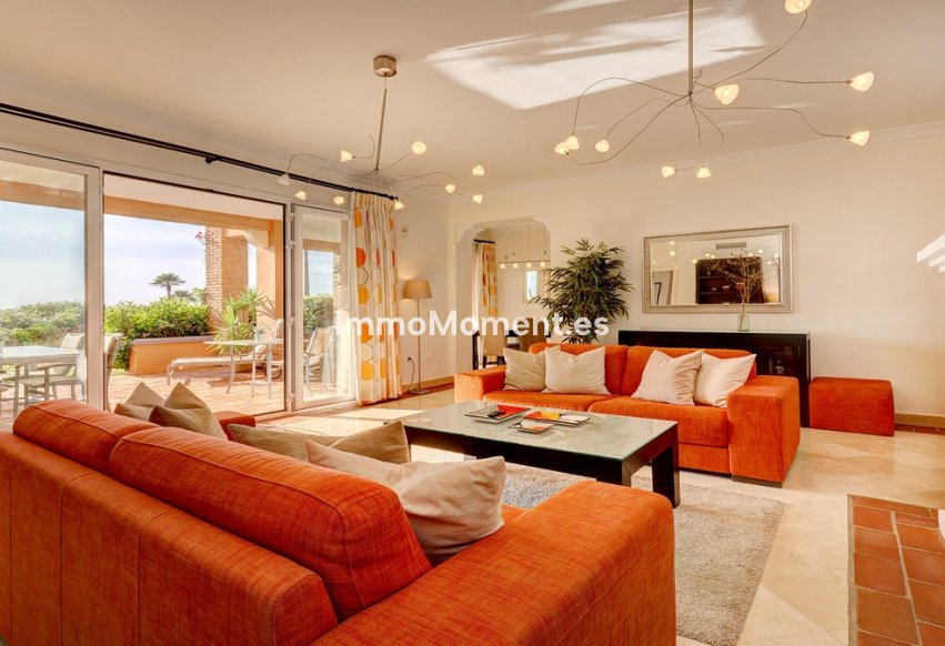 Resale - Apartment - Casares - Casares Centro