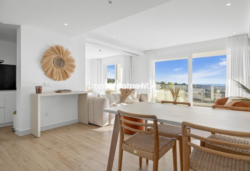 Resale - Apartment - Casares - Casares Centro