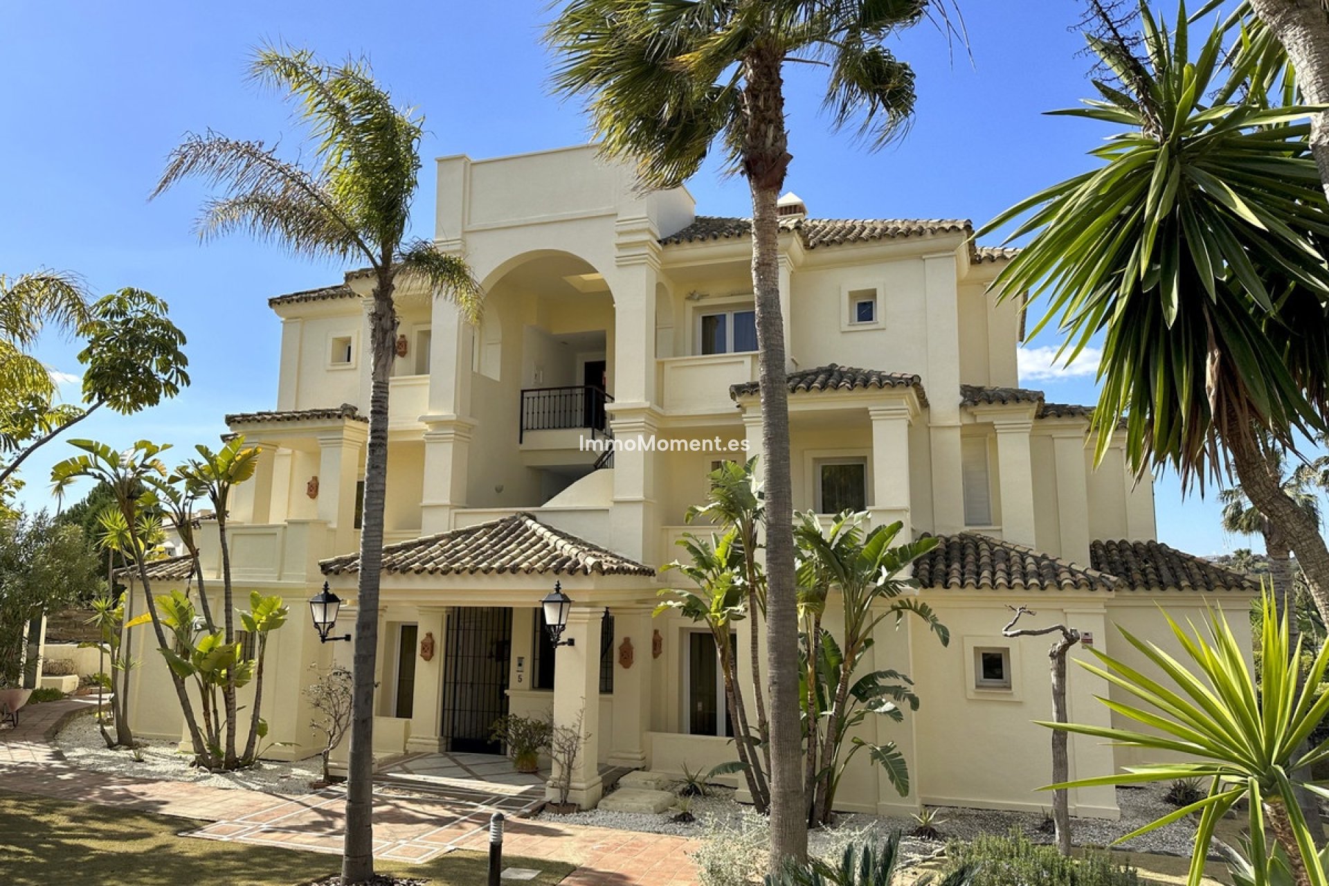 Resale - Apartment - Casares - Casares Centro