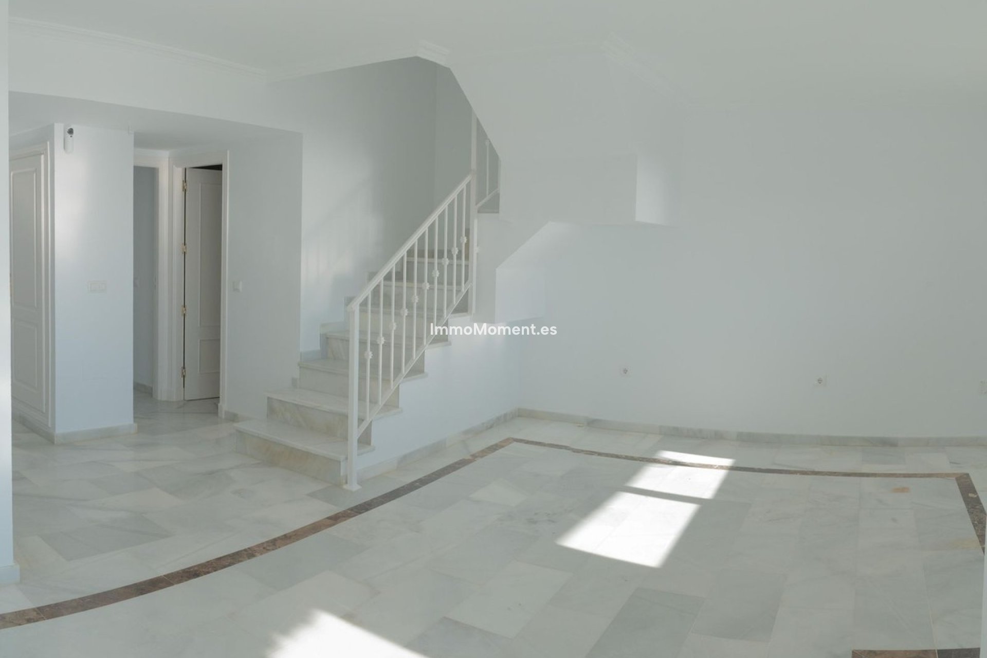 Resale - Apartment - Casares - Casares Centro