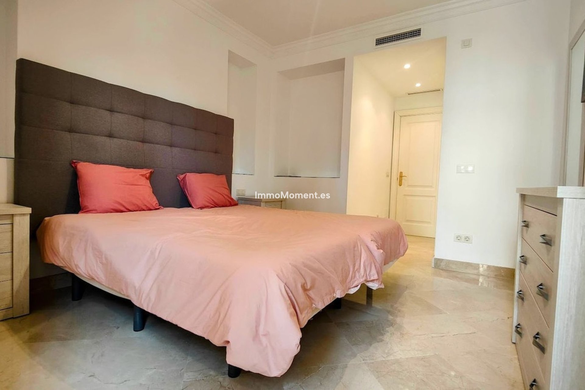 Resale - Apartment - Casares - Casares Centro