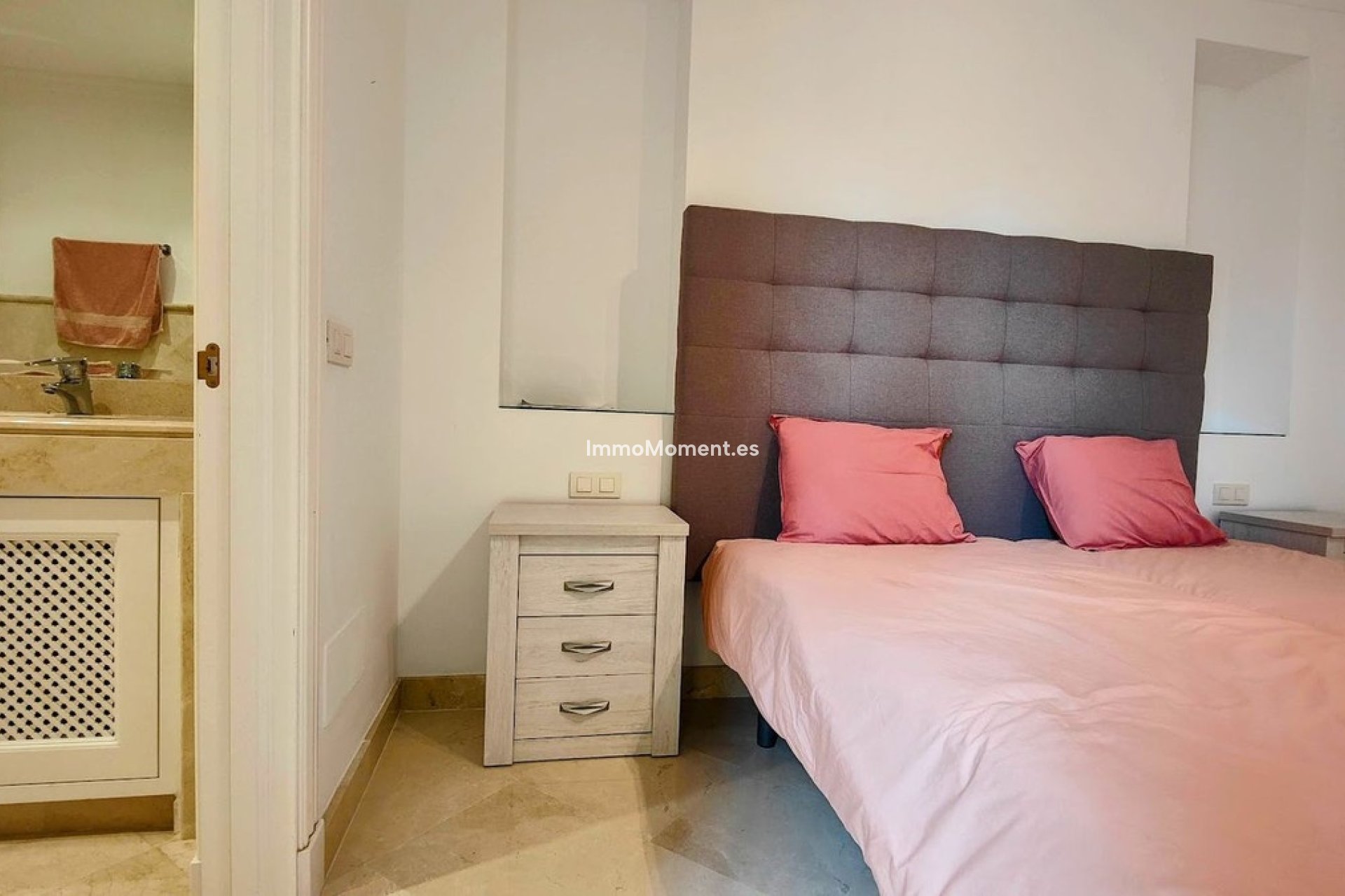 Resale - Apartment - Casares - Casares Centro