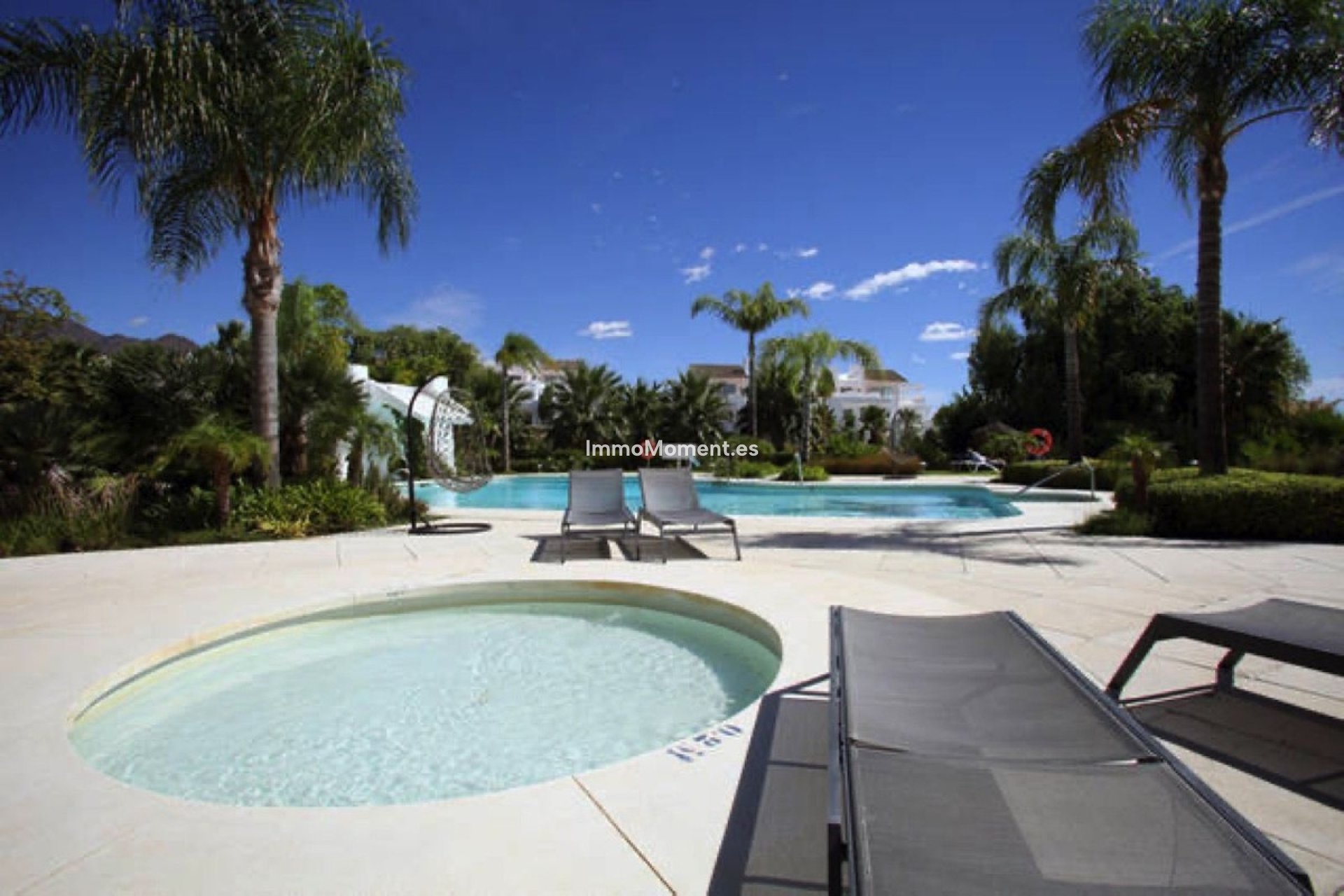 Resale - Apartment - Casares - Casares Centro
