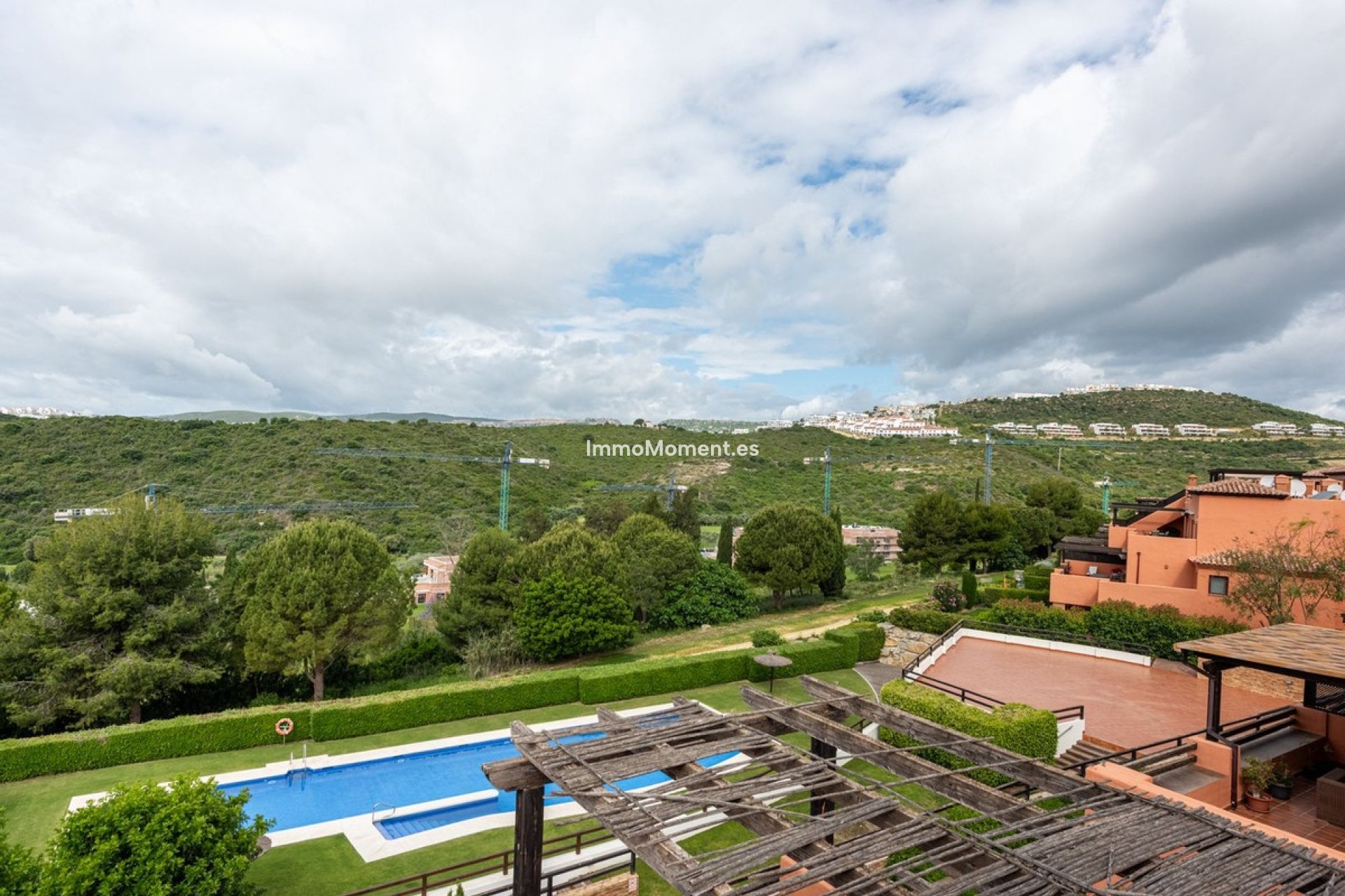 Resale - Apartment - Casares - Casares Centro