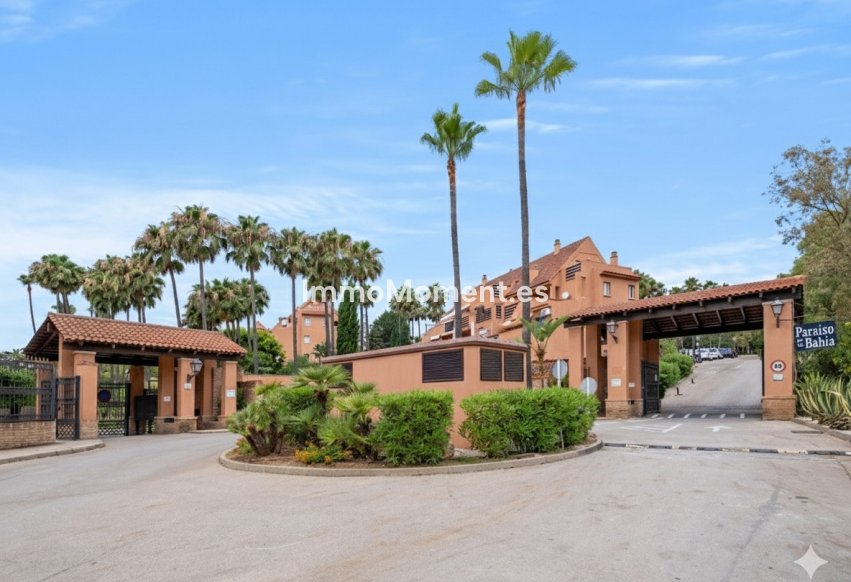 Resale - Apartment - Casares - Casares Centro