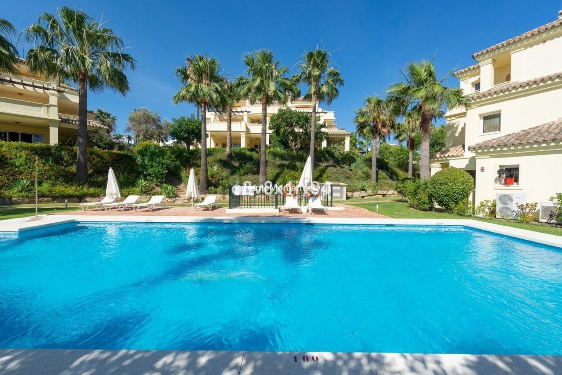 Resale - Apartment - Casares - Casares Centro