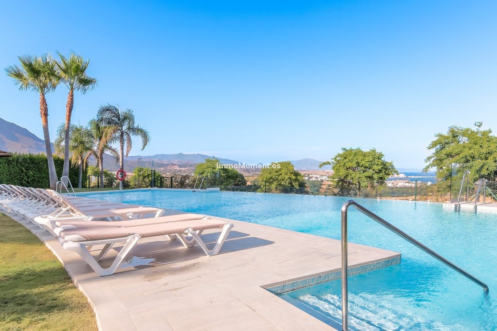 Resale - Apartment - Casares - Casares Centro