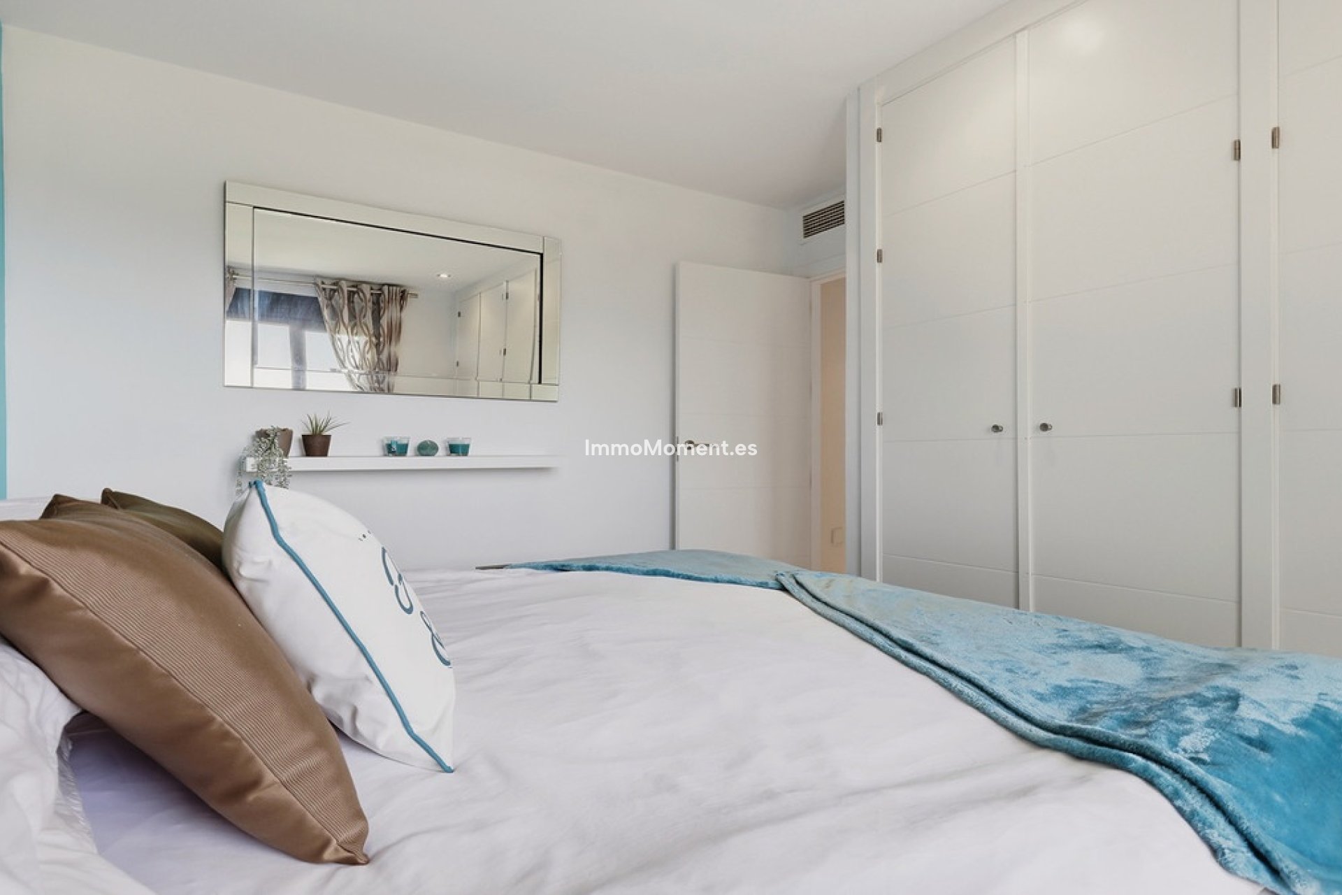 Resale - Apartment - Casares - Doña Julia