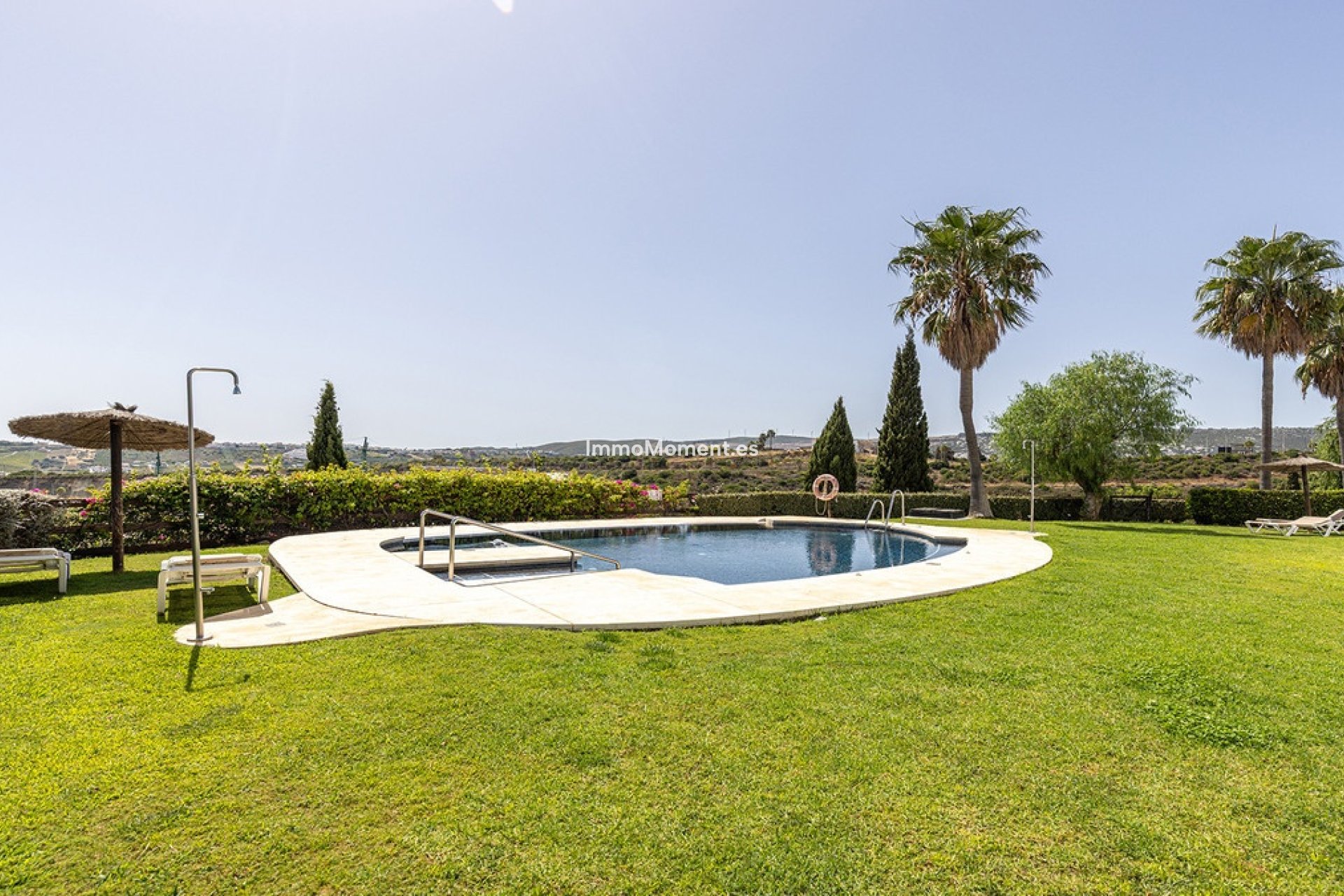 Resale - Apartment - Casares - Doña Julia
