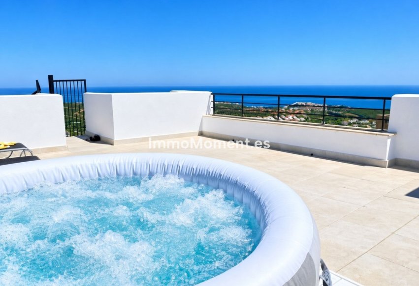 Resale - Apartment - Casares - Doña Julia