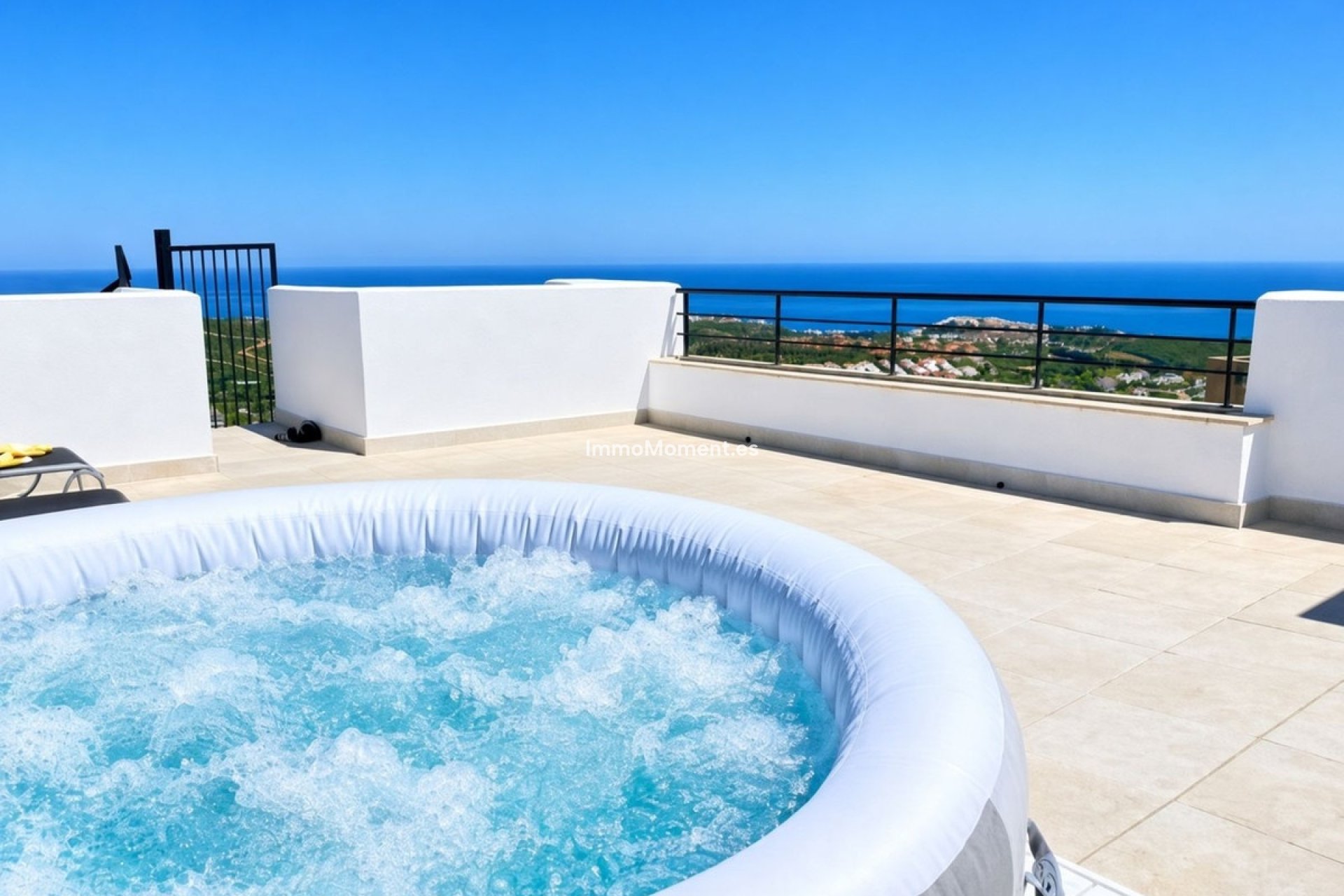Resale - Apartment - Casares - Doña Julia