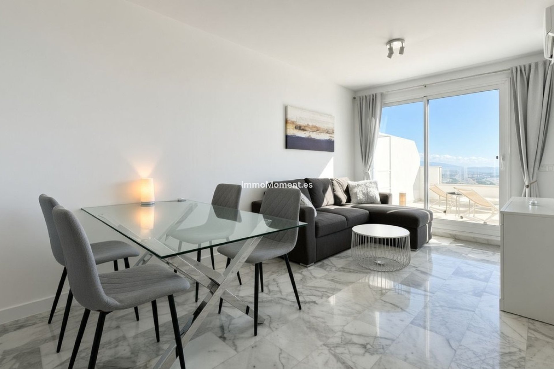 Resale - Apartment - Casares - Doña Julia