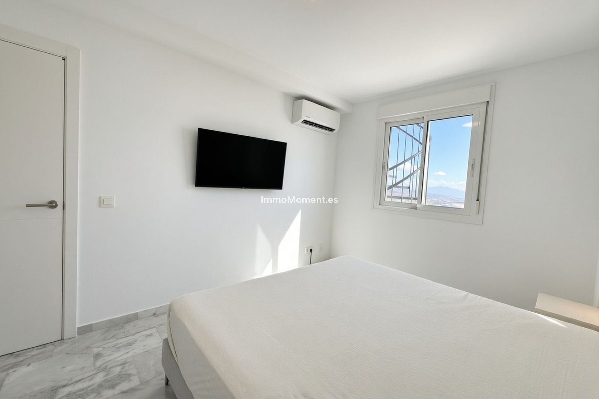 Resale - Apartment - Casares - Doña Julia