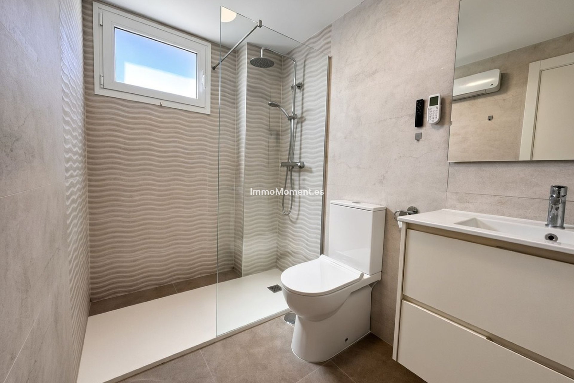 Resale - Apartment - Casares - Doña Julia