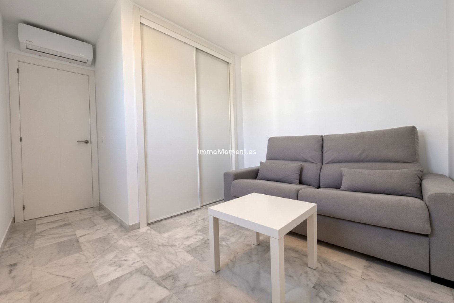 Resale - Apartment - Casares - Doña Julia