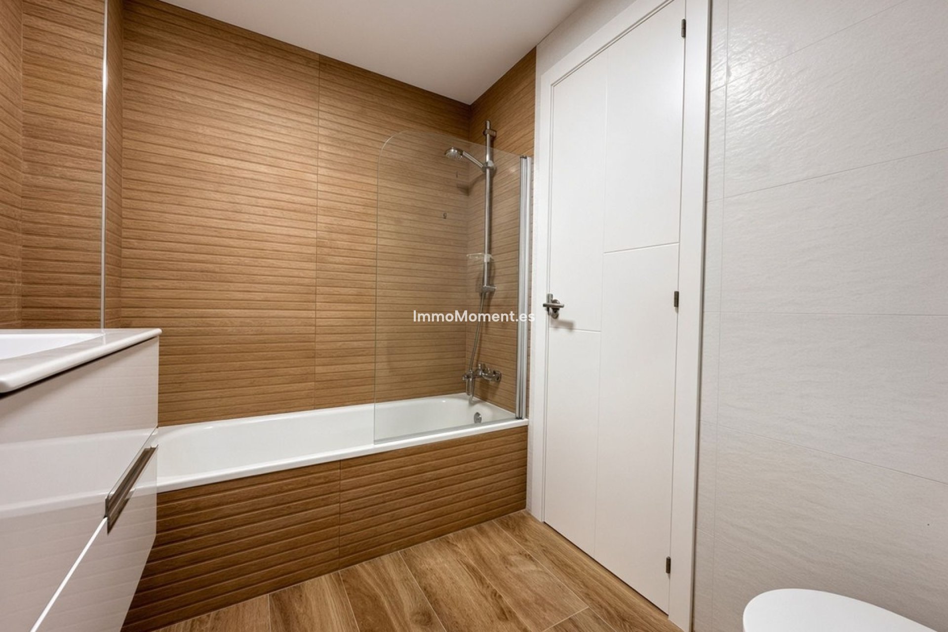 Resale - Apartment - Casares - Doña Julia
