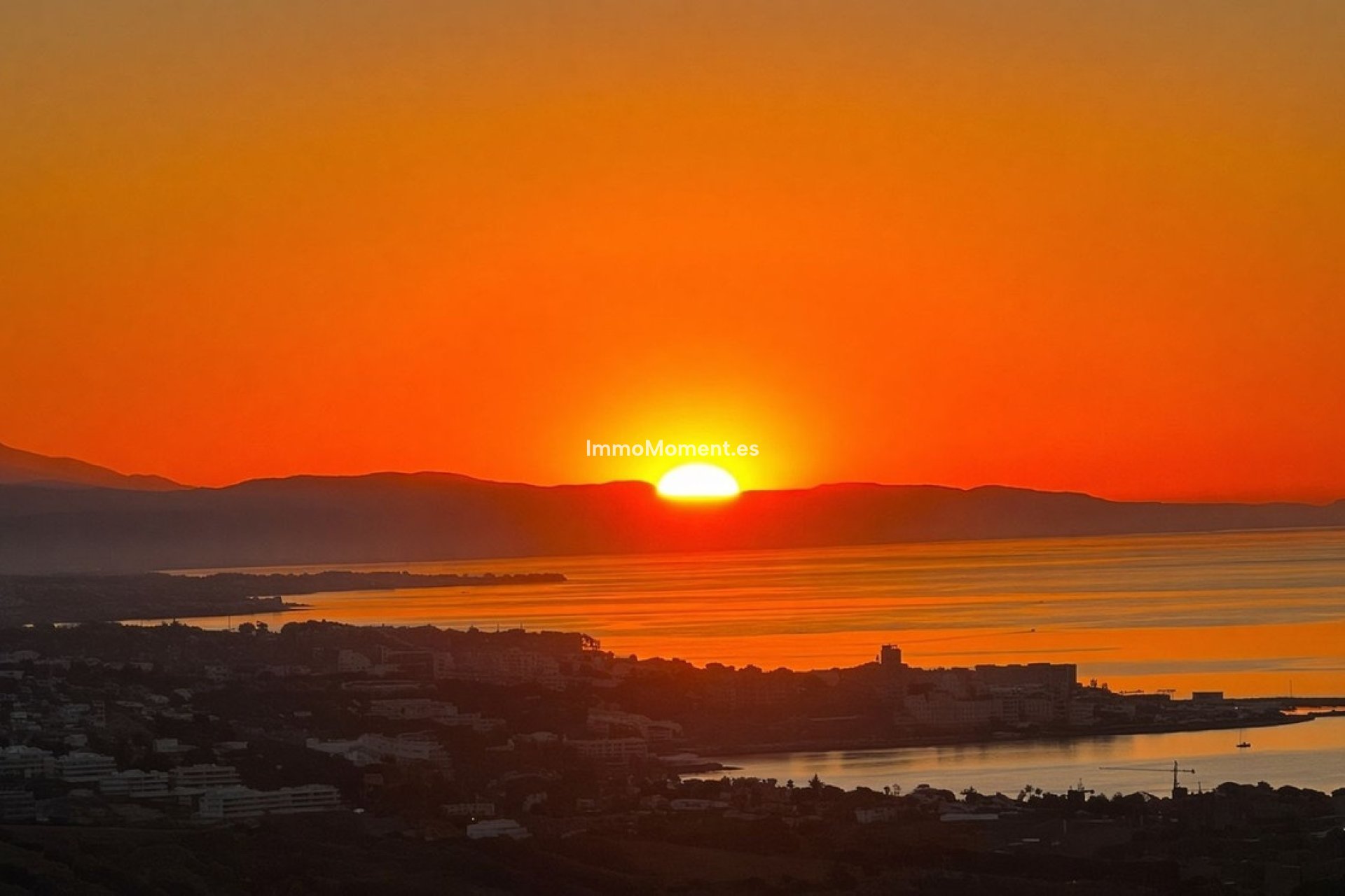 Resale - Apartment - Casares - Doña Julia